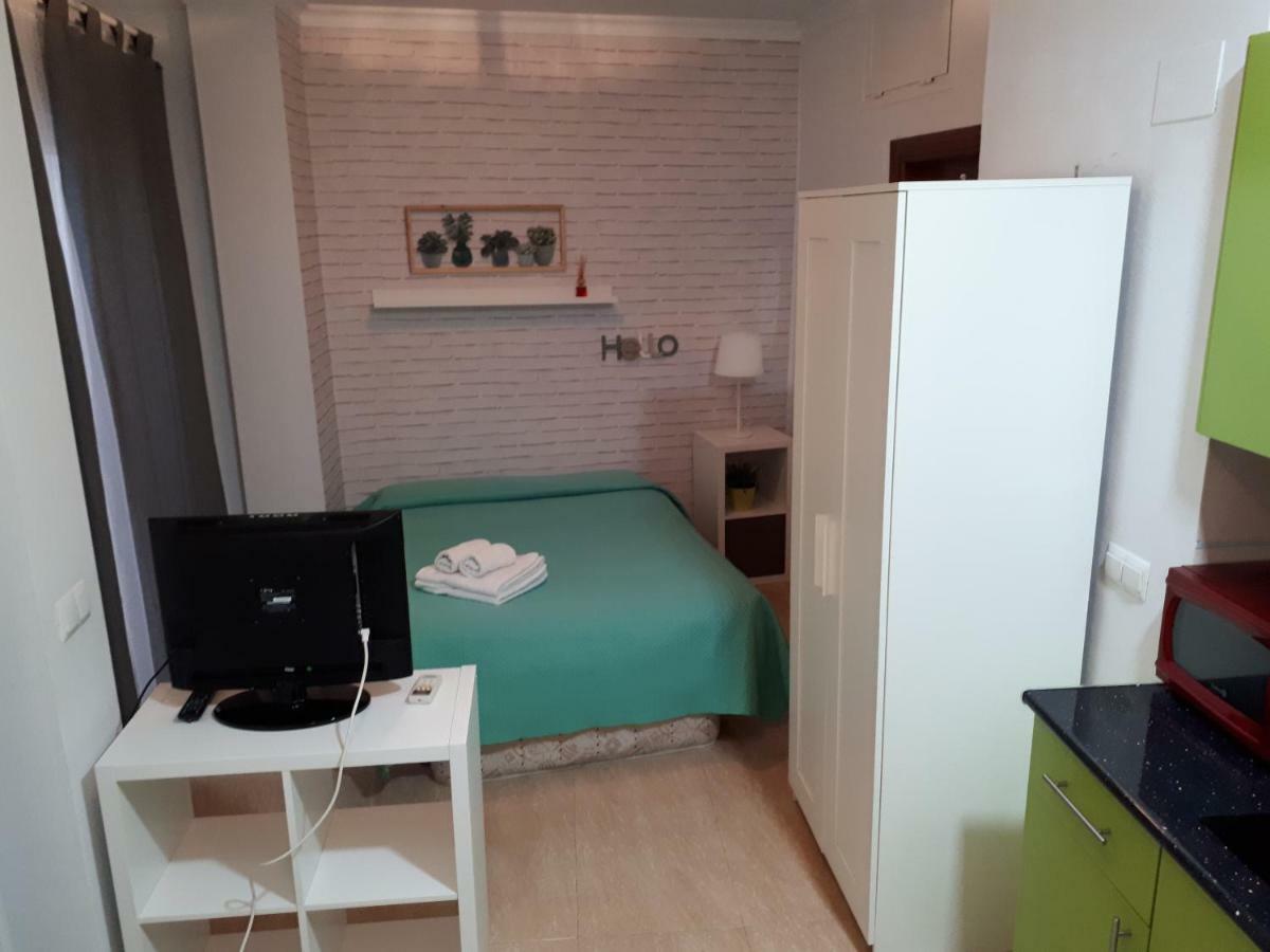Apt En Carreteria En Centro Historico Appartamento Málaga Esterno foto
