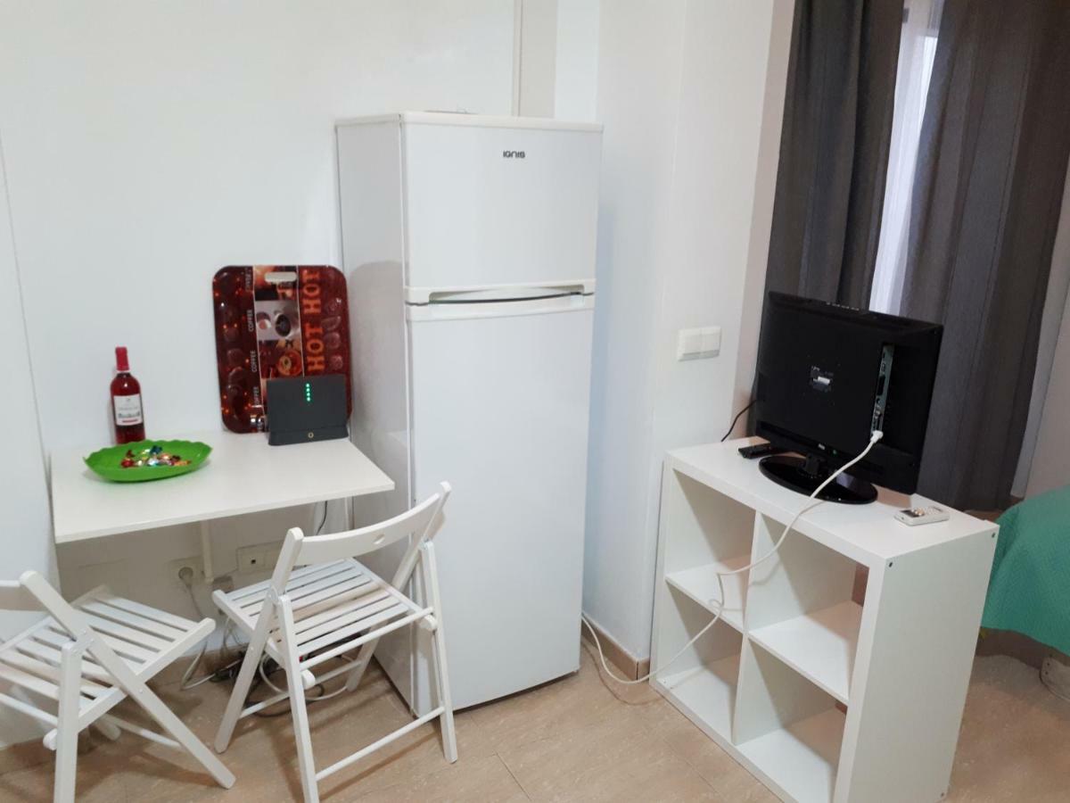 Apt En Carreteria En Centro Historico Appartamento Málaga Esterno foto